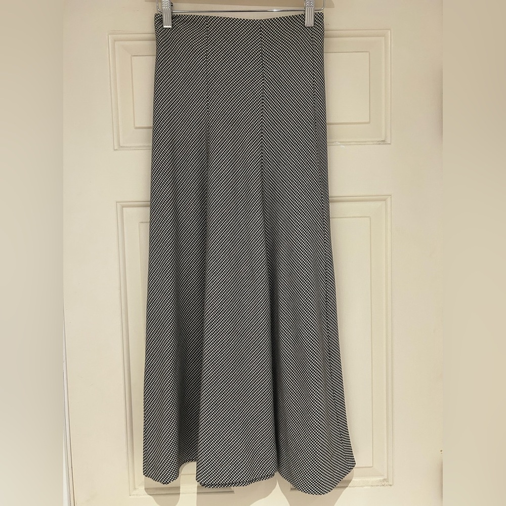 Zara Size Medium Skirt